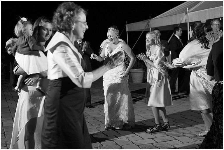 chateau-morrisette-winery-wedding-photography_0075