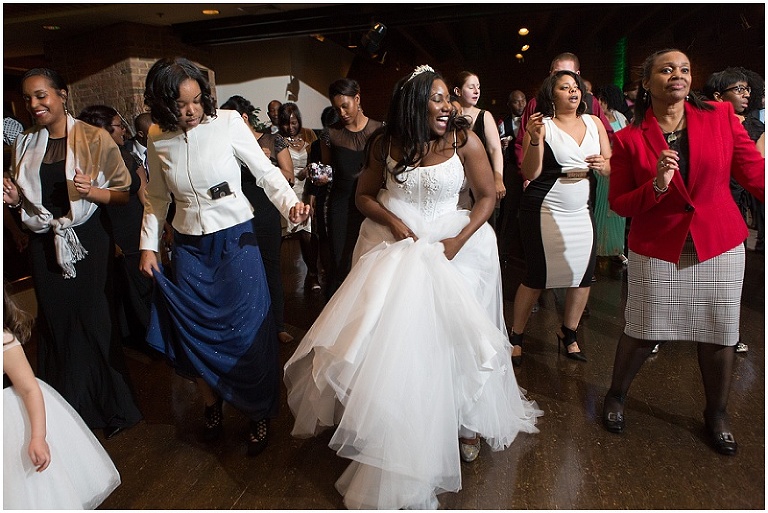 grand-atrium-vienna-virginia-wedding-photography-photo_0060