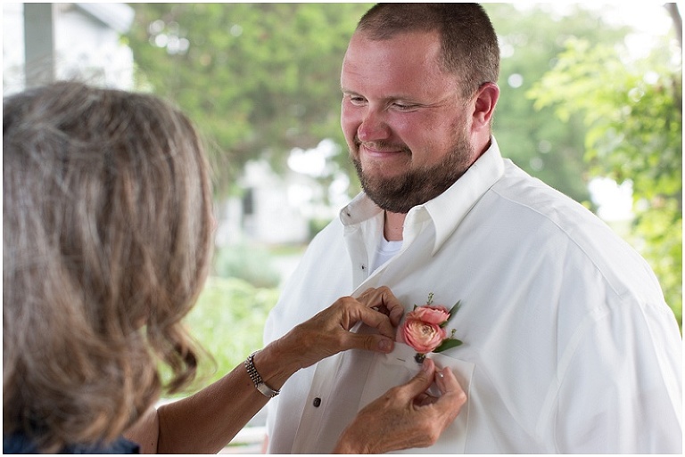 tilghman-island-black-walnut-point-inn-wedding-photography-photo_0010